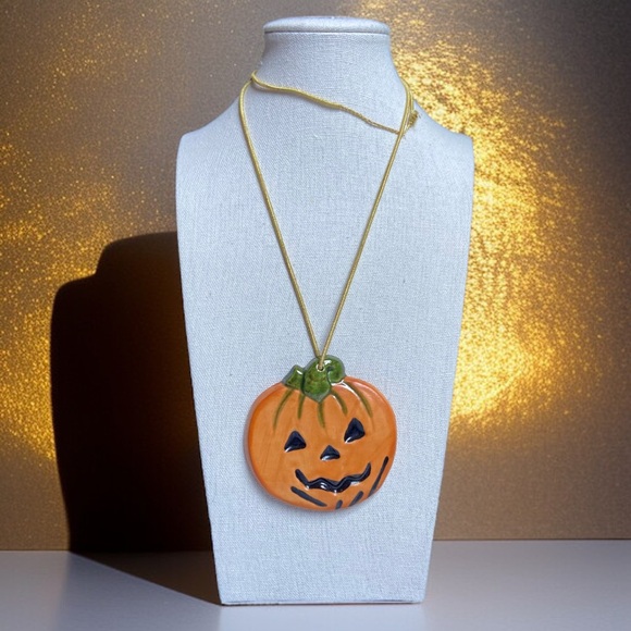 🍬7 for $15🍬 Ceramic Pumpkin Pendant CC - Picture 1 of 5
